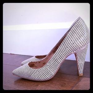 Joie Taupe/Black Leather Pumps/Heels